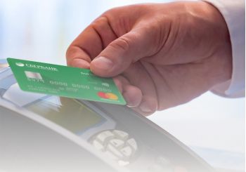 Клиенты «Сбербанка» в опасности: возможна утечка данных 60 млн кредитных карт