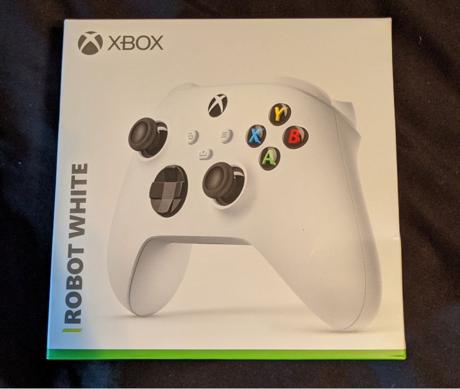 Microsoft подтвердила работу над Xbox Series S через упаковку геймпада